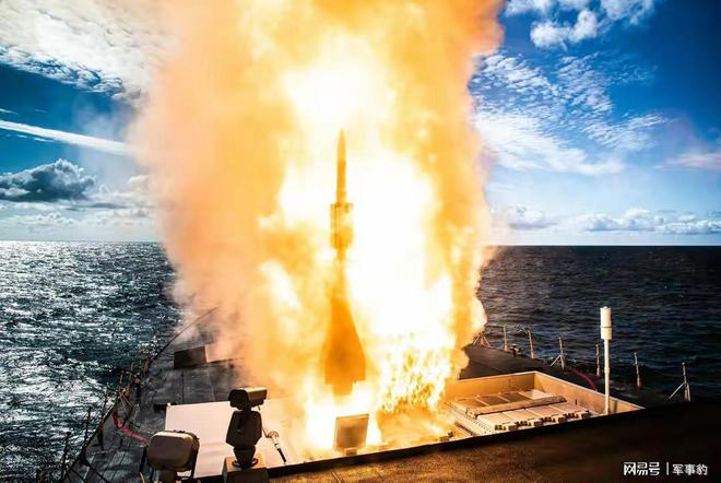 英国83型驱逐舰模仿中国055万吨大驱中国造舰设计引领世界(图5) 英国83型驱逐舰模仿中国055万吨大驱中国造舰设计引领世界(图5)