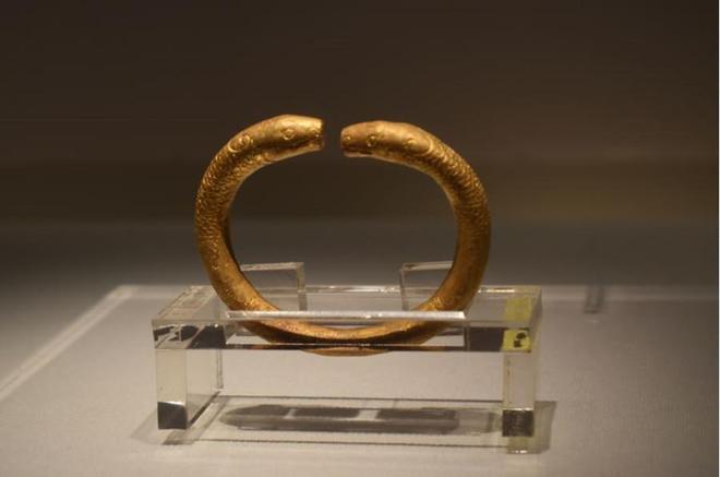 神秘巨船沉没深海800年中国花费3亿打捞竟发现8万件珍宝(图8) 神秘巨船沉没深海800年中国花费3亿打捞竟发现8万件珍宝(图8)