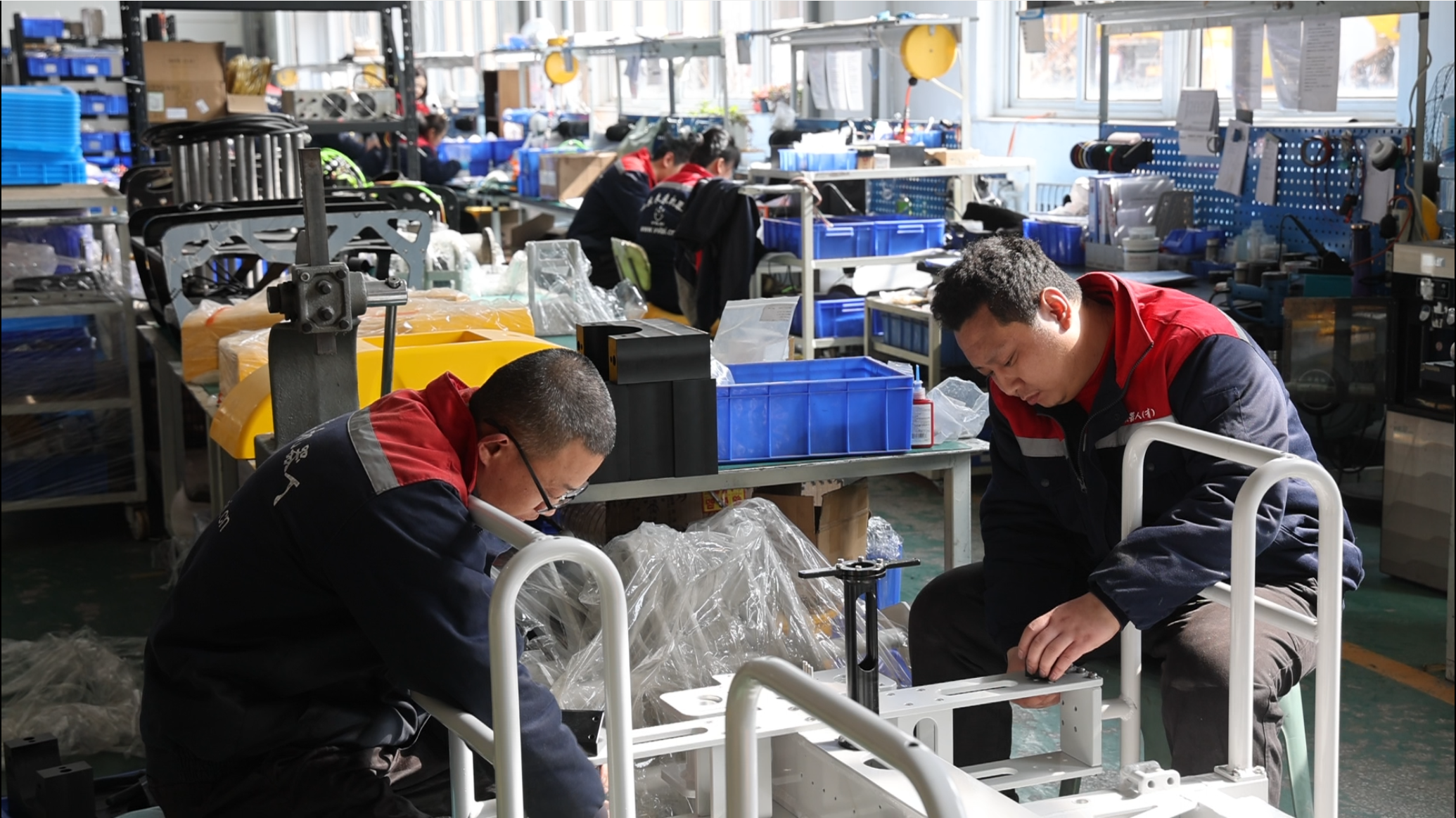 大抓经济·企业行 首台“中国造”的深海作业机器人籍贯威海(图2)