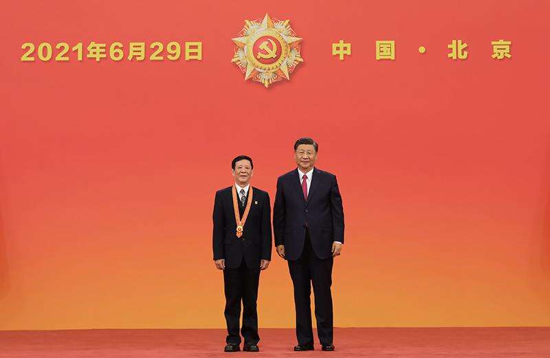 习两会时刻丨“大国工匠是我们中华民族大厦的基石、栋梁”(图3)