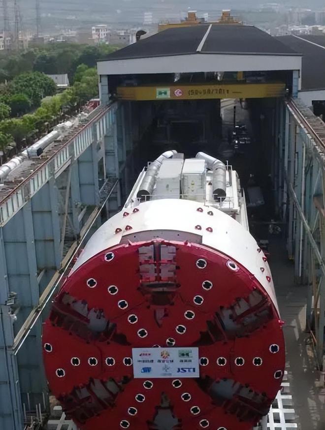 全球最大直径盾构机主轴承中国造出来了！基建狂魔这回坐实了？(图3)