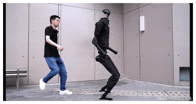 美军测试“武装机器狗”系中国造!中国机器狗就是牛!(图10) 美军测试“武装机器狗”系中国造!中国机器狗就是牛!(图10)